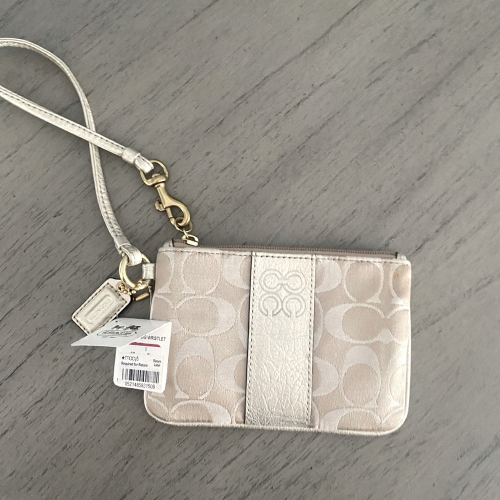 Coach Signature Wristlet in Cream
